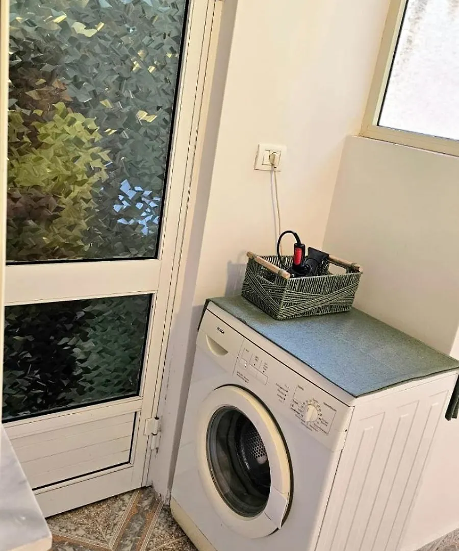 Tirona Old Street Apartment Tirana 0*,  Albania