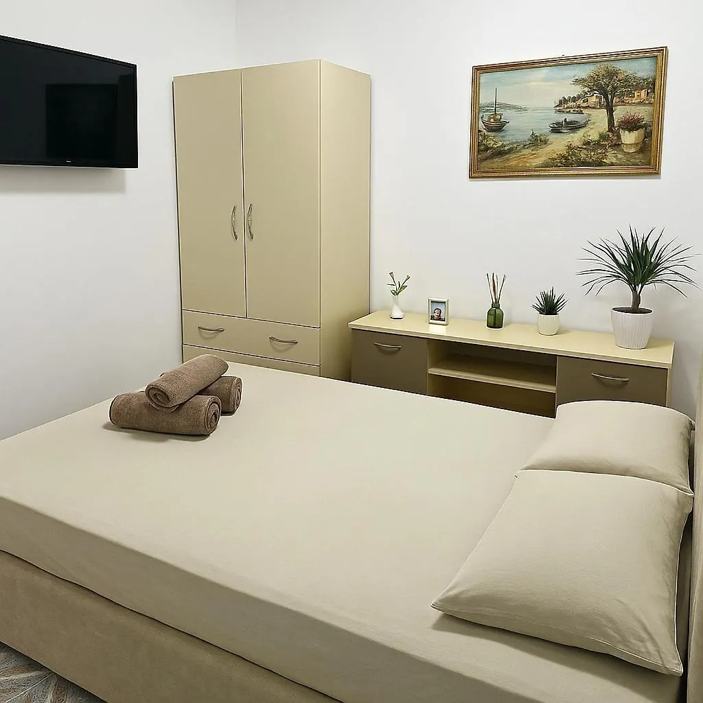 Tirona Old Street Apartment Tirana